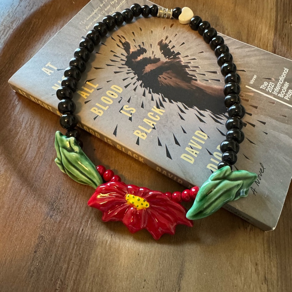 Preowned flying colors Floral Beaded Necklace with Red Green Accents necklace